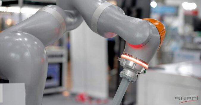 The Top 5 Reasons Why Automotive Industry Should Invest In Cobots